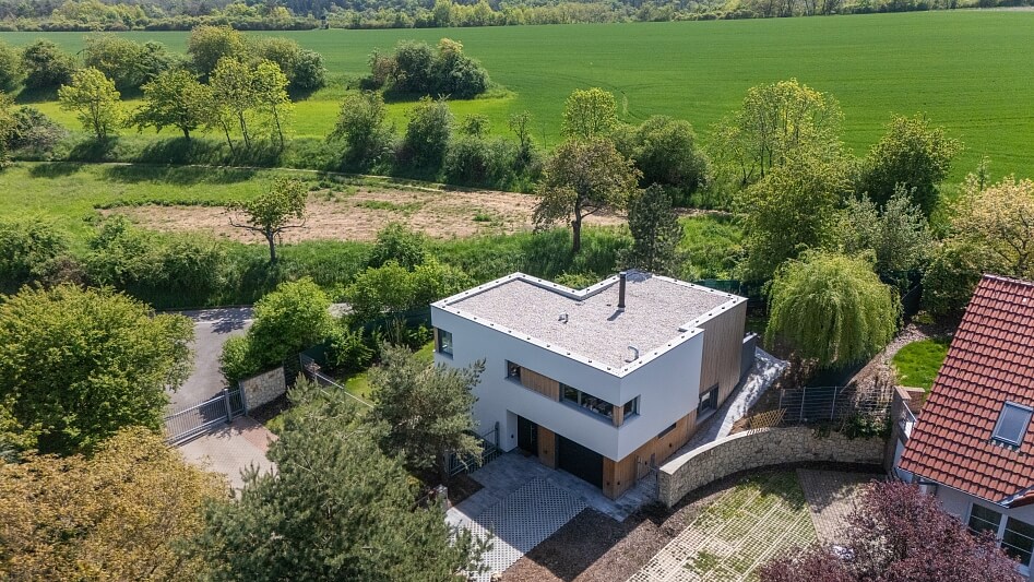 Starodvorská, Lysolaje - Prague 6 | Sale, House Three-bedroom (4+kk), 151 m²