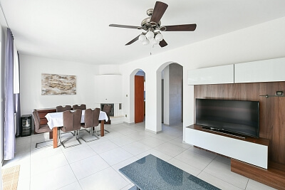 Modřínová, Postřižín - Mělník | Prodej, Rodinný dům 5+kk, 214 m²