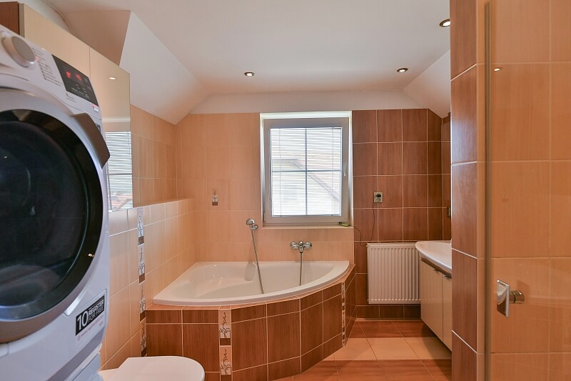 Modřínová, Postřižín - Mělník | Prodej, Rodinný dům 5+kk, 214 m²