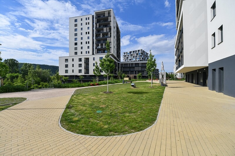 Mezi Vodami, Modřany - Praha 4 | Pronájem, Byt 3+kk, 106 m²
