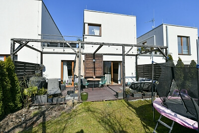 Hostavice - Prague 9 | Sale, House Two-bedroom (3+kk), 115 m²