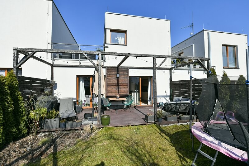 Hostavice - Prague 9 | Sale, House Two-bedroom (3+kk), 115 m²