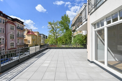 Zeyerova, Mariánské Lázně - Cheb | Sale, Apartment One-bedroom (2+kk), 183 m²