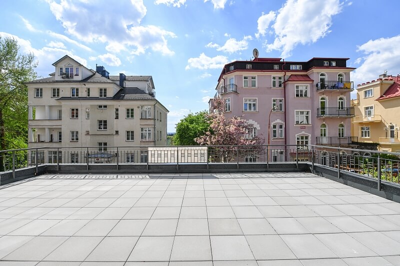 Zeyerova, Mariánské Lázně - Cheb | Prodej, Byt 2+kk, 183 m²