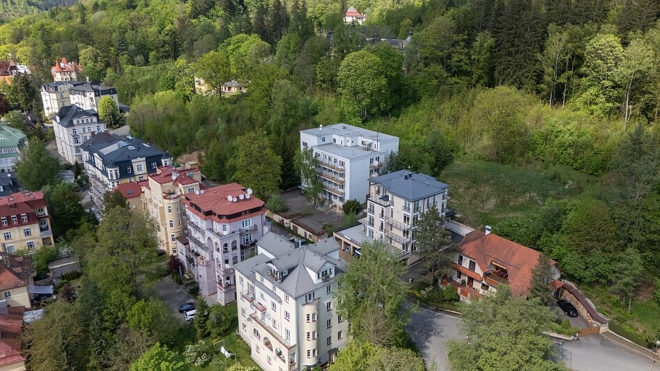 Zeyerova, Mariánské Lázně - Cheb | Sale, Apartment One-bedroom (2+kk), 122 m²