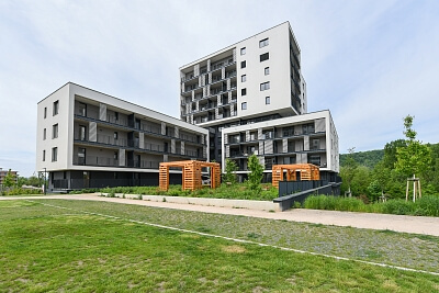 Mezi Vodami, Modřany - Praha 4 | Pronájem, Byt 1+kk, 40 m²