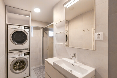 Mezilehlá, Hrdlořezy - Prague 9 | Sale, Apartment Two-bedroom (3+kk), 74 m²