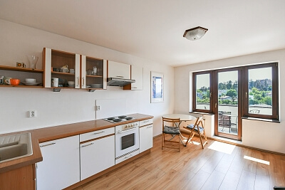 Kubišova, Libeň - Prague 8 | Sale, Apartment Three-bedroom (4+kk), 79 m²