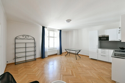 Jana Masaryka, Vinohrady - Prague 2 | Rent, Apartment Two-bedroom (3+kk), 64 m²