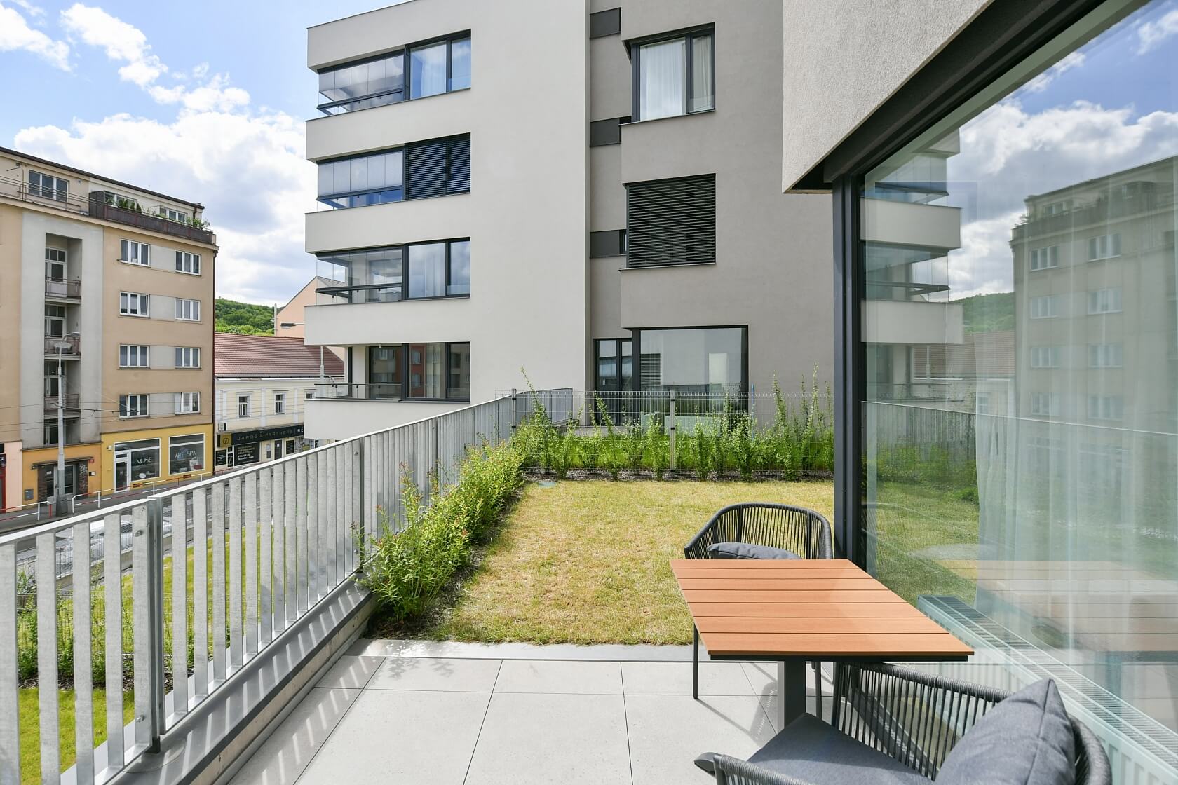Holečkova, Smíchov - Praha 5 | Pronájem, Byt 2+kk, 80 m²