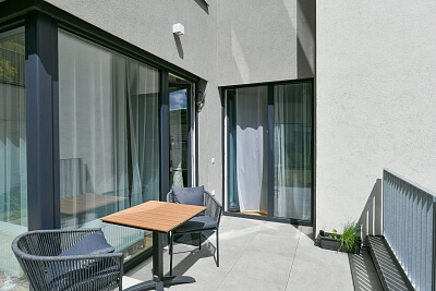 Holečkova, Smíchov - Prague 5 | Rent, Apartment One-bedroom (2+kk), 80 m²