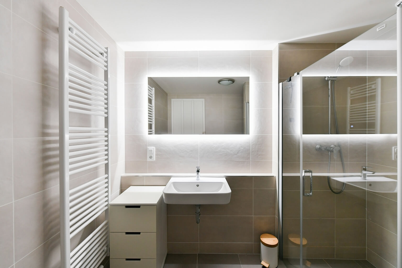 Holečkova, Smíchov - Prague 5 | Rent, Apartment One-bedroom (2+kk), 80 m²