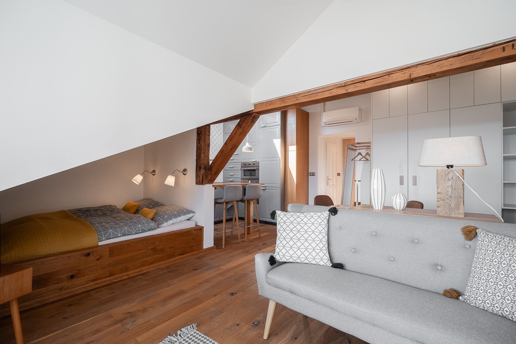 Žitomírská, Vršovice - Prague 10 | Rent, Apartment Studio (1+kk), 44 m²