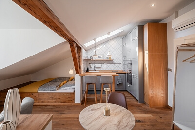 Žitomírská, Vršovice - Praha 10 | Pronájem, Byt 1+kk, 44 m²