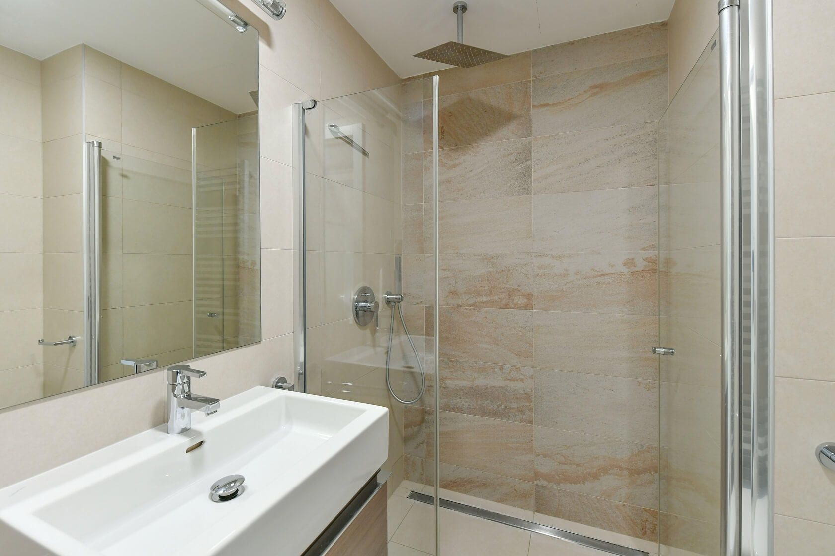 Menclova, Libeň - Praha 8 | Pronájem, Byt 3+kk, 93 m²