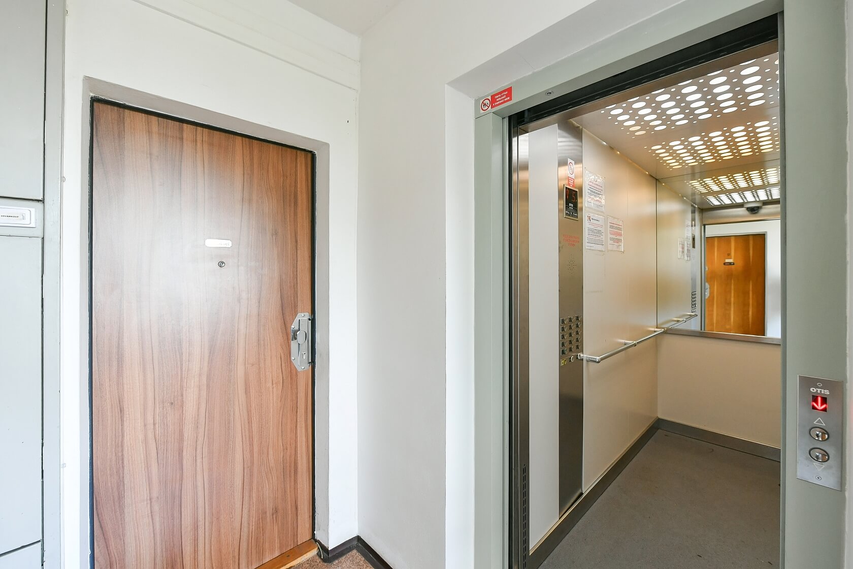 Rajmonova, Kobylisy - Praha 8 | Prodej, Byt 2+1, 43 m²