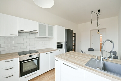 Baranova, Žižkov - Prague 3 | Rent, Apartment One-bedroom (2+1), 69 m²