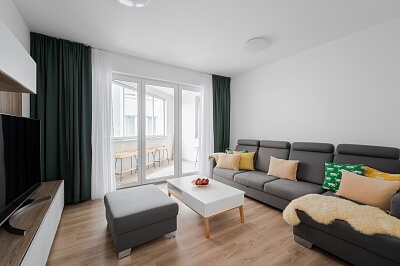 Novgorodská, Vršovice - Praha 10 | Pronájem, Byt 2+kk, 129 m²