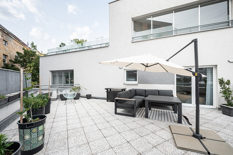 Novgorodská, Vršovice - Praha 10 | Pronájem, Byt 2+kk, 129 m²