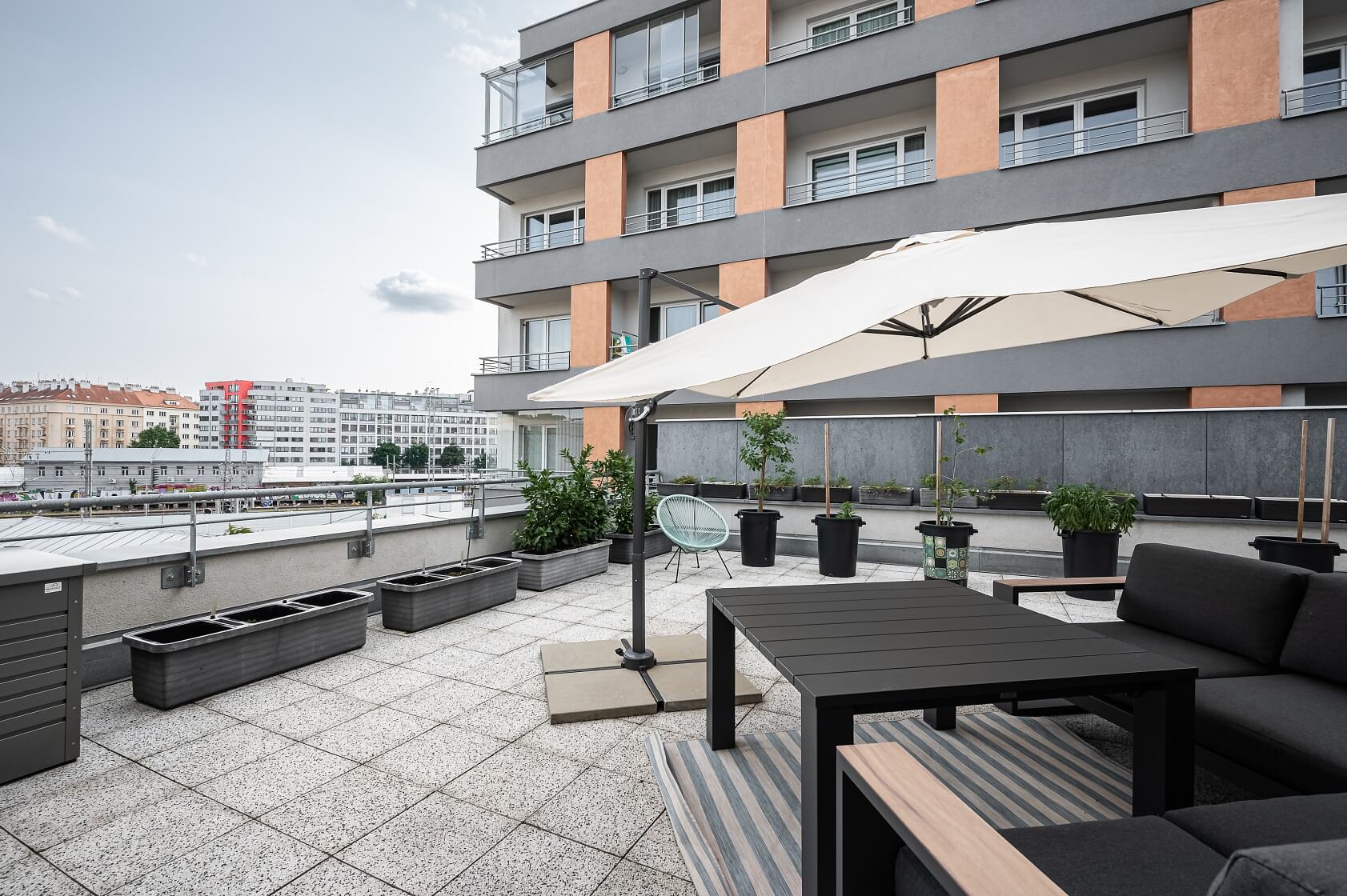 Novgorodská, Vršovice - Praha 10 | Pronájem, Byt 2+kk, 129 m²