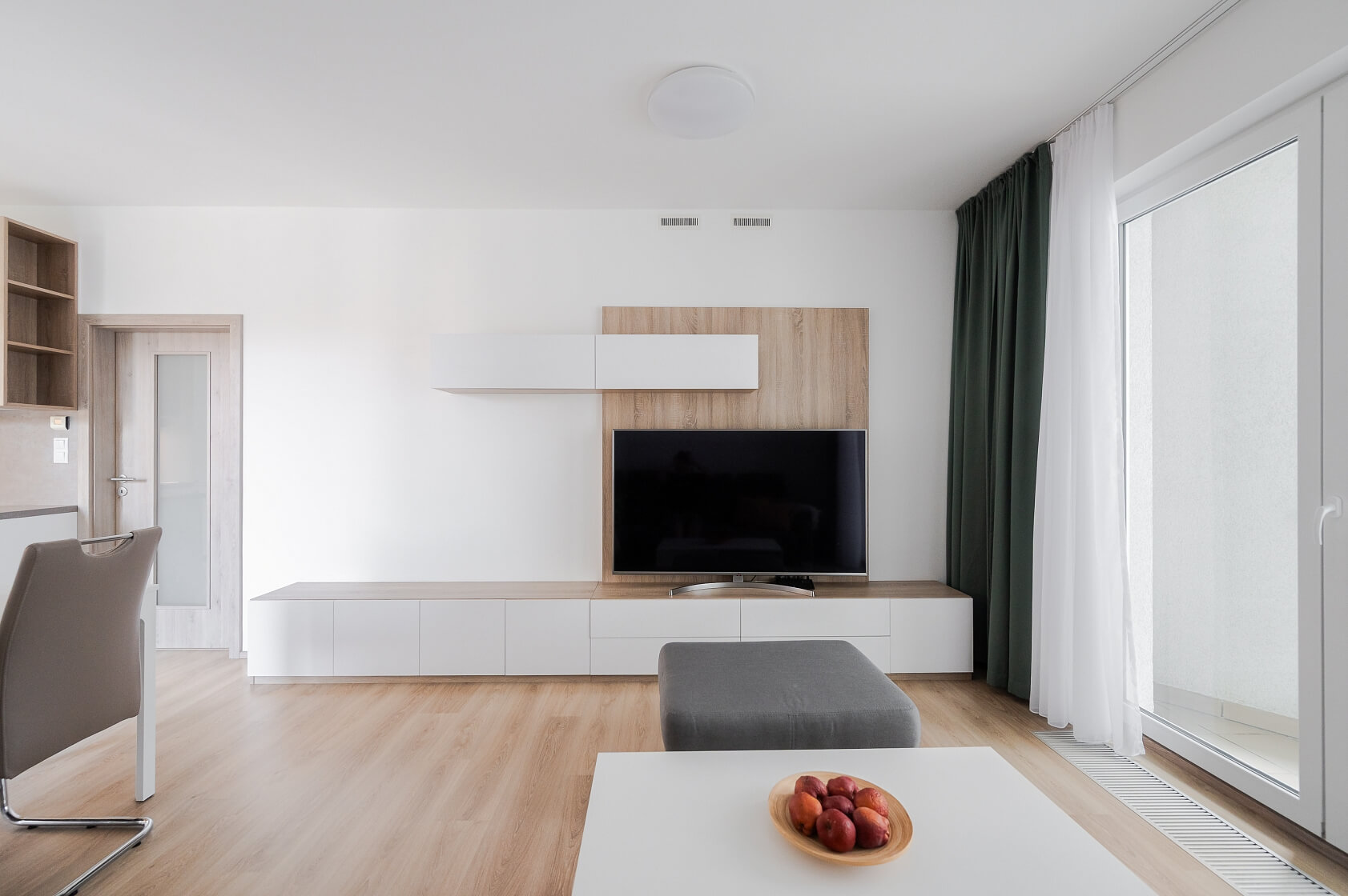 Novgorodská, Vršovice - Praha 10 | Pronájem, Byt 2+kk, 129 m²