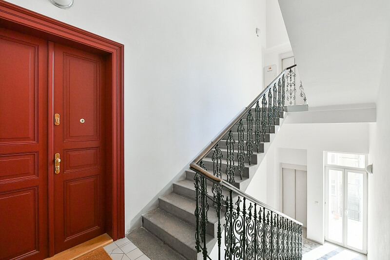 Smíchov - Prague 5 | Sale, Apartment Two-bedroom (3+kk), 65 m²