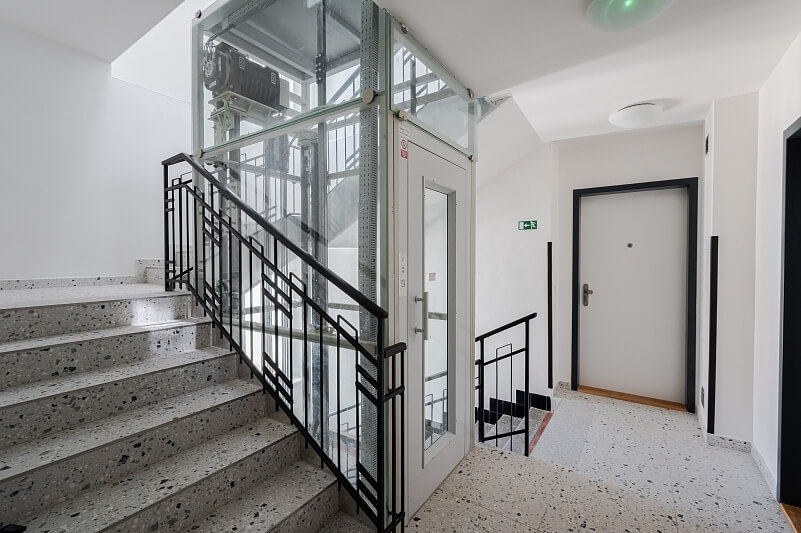 Biskupcova, Žižkov - Prague 3 | Sale, Apartment One-bedroom (2+kk), 71 m²