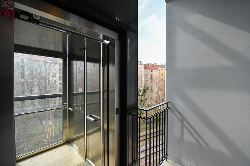 Jaromírova, Nusle - Prague 2 | Rent, Apartment One-bedroom (2+kk), 58 m²