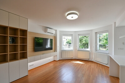 Centrální, Zdiby - Praha-východ | Pronájem, Rodinný dům 5+kk, 300 m²