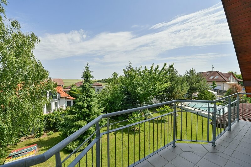 Centrální, Zdiby - Praha-východ | Pronájem, Rodinný dům 5+kk, 300 m²