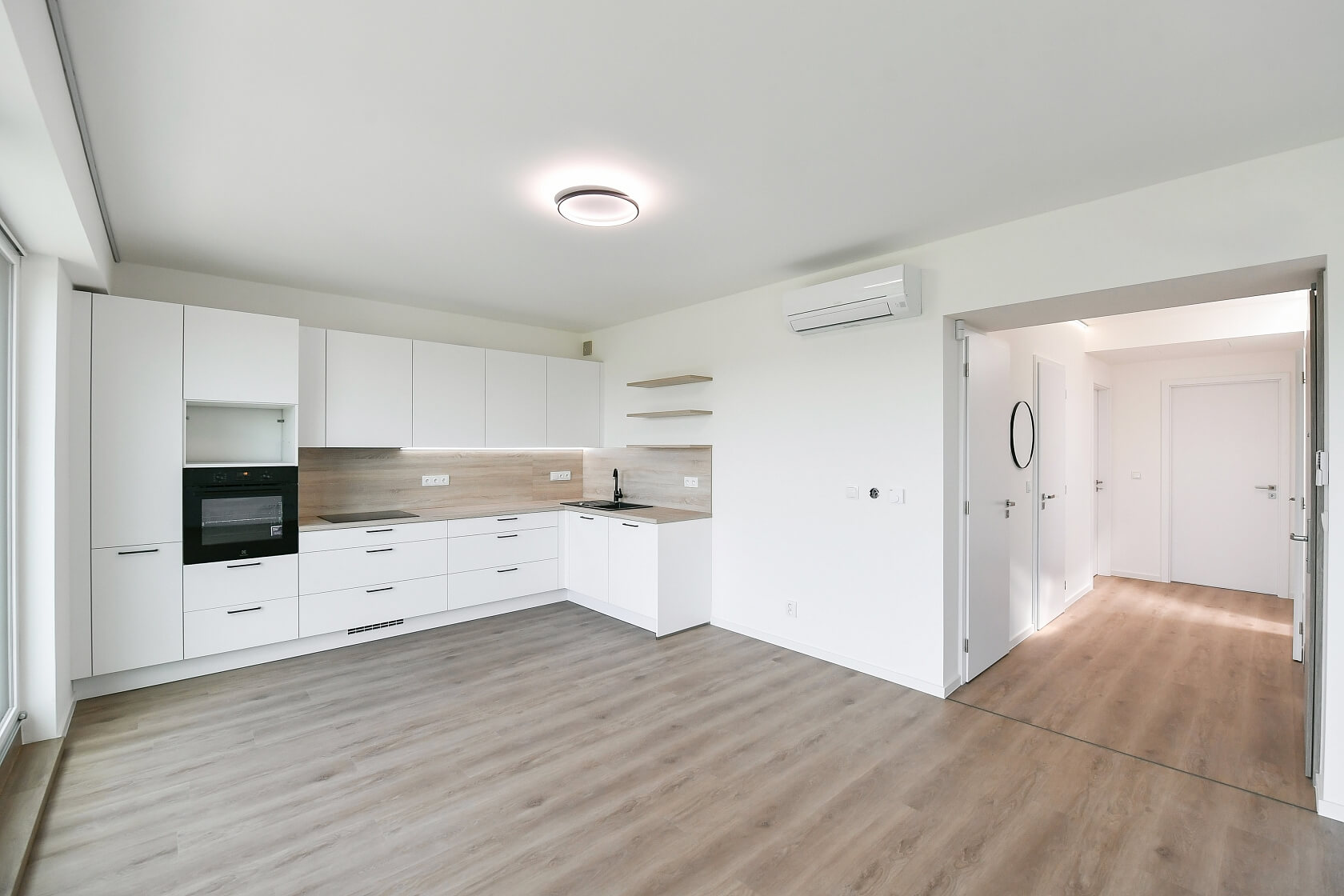 Zátišská, Modřany - Prague 4 | Rent, Apartment Three-bedroom (4+kk), 144 m²