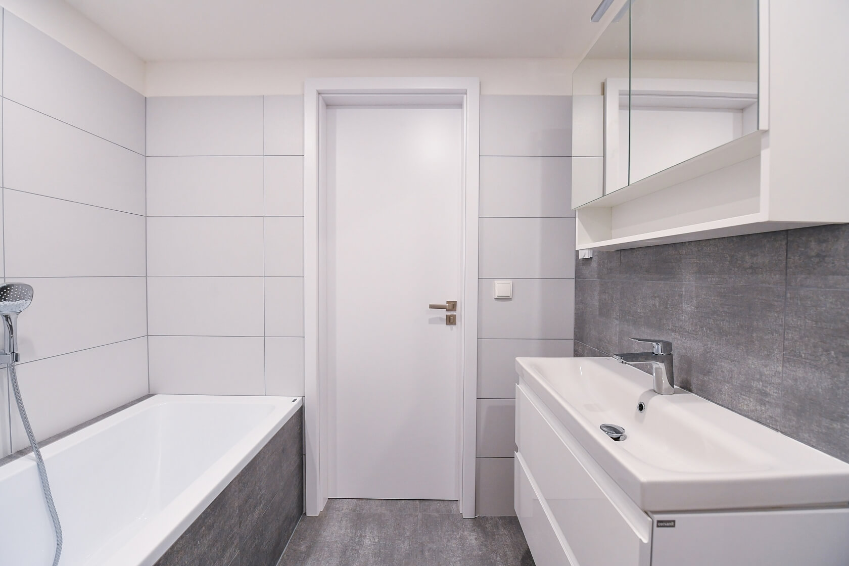 Zátišská, Modřany - Praha 4 | Pronájem, Byt 4+kk, 144 m²