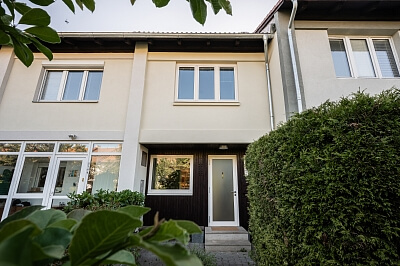 Dvouletky, Strašnice - Prague 10 | Rent, House Three-bedroom (4+kk), 160 m²