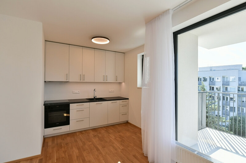 Hornoměcholupská, Hostivař - Prague 10 | Rent, Apartment One-bedroom (2+kk), 61 m²