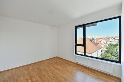 Hornoměcholupská, Hostivař - Prague 10 | Sale, Apartment One-bedroom (2+kk), 68 m²