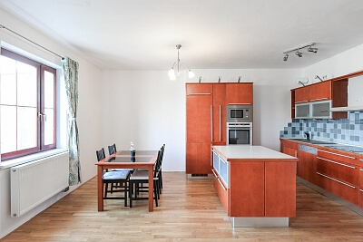 Baranova, Žižkov - Prague 3 | Rent, Apartment Two-bedroom (3+kk), 109 m²