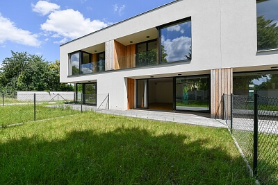 Dobřenická, Klánovice - Praha 9 | Prodej, Byt 4+kk, 212 m²