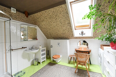 Křížkový Újezdec - Praha-východ | Sale, House Six-bedroom (7+kk), 408 m²