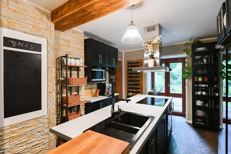 Křížkový Újezdec - Praha-východ | Sale, House Six-bedroom (7+kk), 408 m²