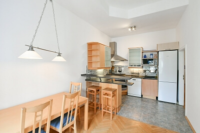 V lesíčku, Smíchov - Prague 5 | Rent, Apartment One-bedroom (2+1), 66 m²