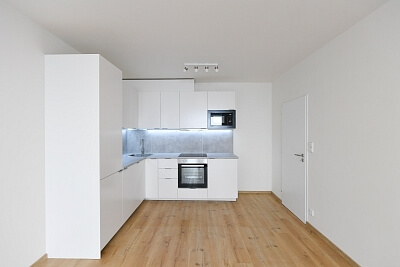 Podkovářská, Vysočany - Prague 9 | Rent, Apartment One-bedroom (2+kk), 51 m²