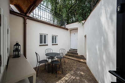 Na Kocourkách, Střešovice - Prague 6 | Sale, House One-bedroom (2+kk), 60 m²