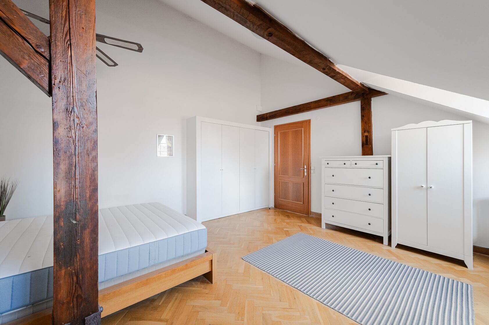 Na Kozačce, Vinohrady - Praha 2 | Pronájem, Byt 2+1, 124 m²