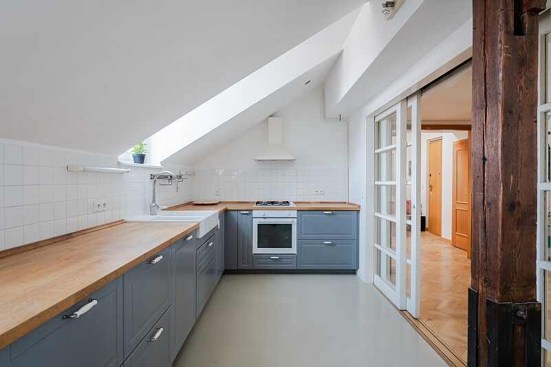 Na Kozačce, Vinohrady - Prague 2 | Rent, Apartment One-bedroom (2+1), 124 m²