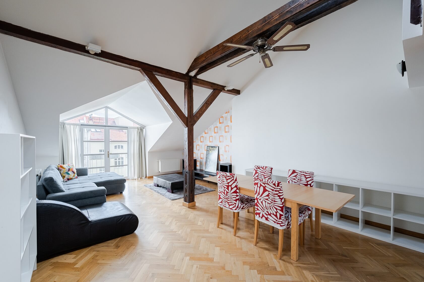 Na Kozačce, Vinohrady - Prague 2 | Rent, Apartment One-bedroom (2+1), 124 m²