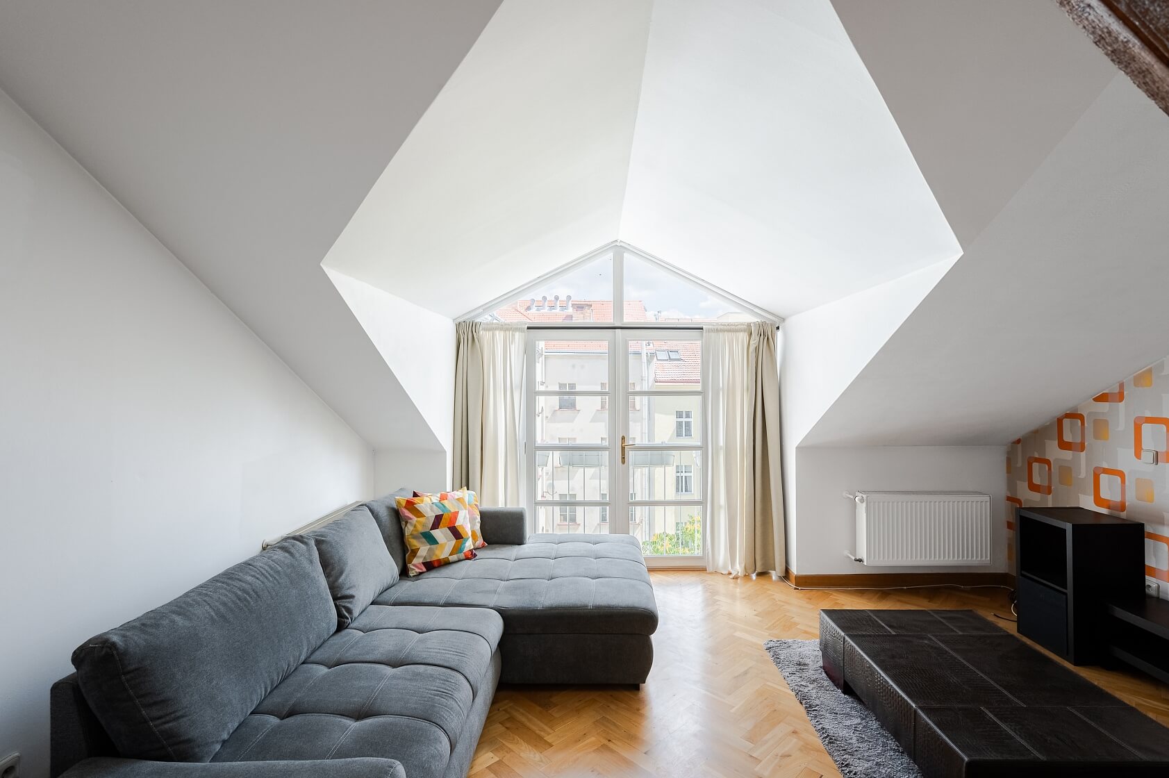 Na Kozačce, Vinohrady - Prague 2 | Rent, Apartment One-bedroom (2+1), 124 m²