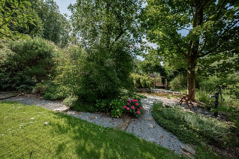 Za Mosty, Hrdlořezy - Praha 9 | Prodej, Pozemek, 673 m²