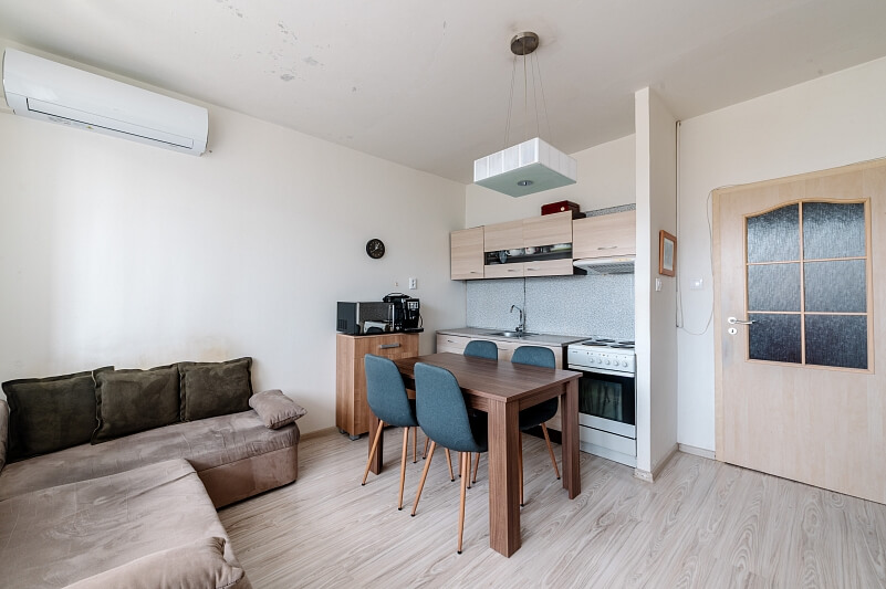 Bratislavský kraj, Petržalka - Bratislava V | Prodej, Byt 1+1, 48 m²