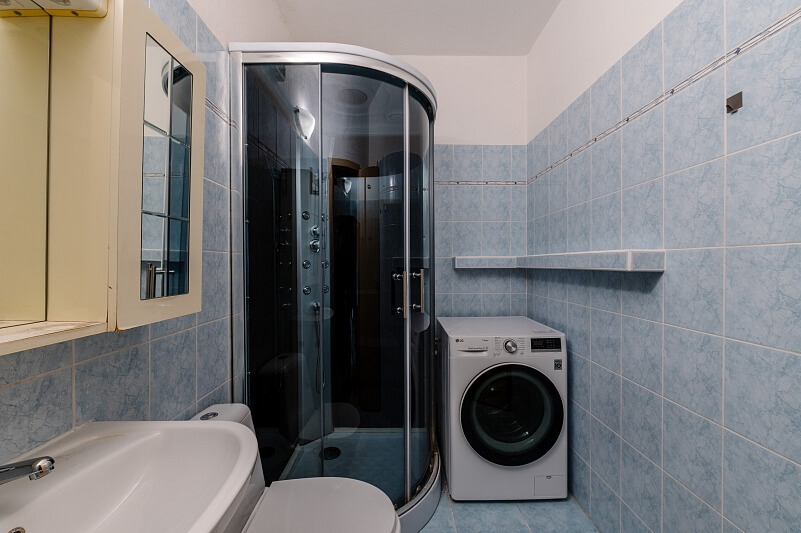 Bratislavský kraj, Petržalka - Bratislava V | Prodej, Byt 1+1, 48 m²