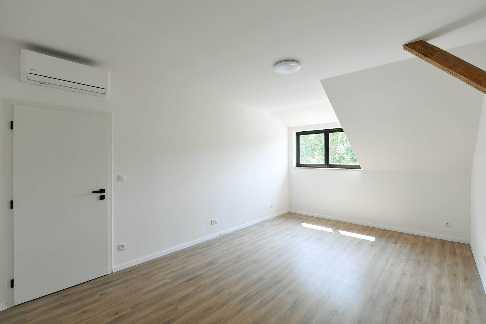 Zámek, Vimperk - Prachatice | Sale, House Three-bedroom (4+kk), 185 m²